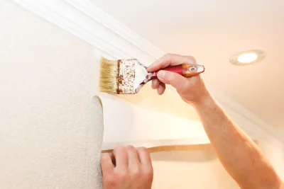 Pose de papier peint à Dettey — revêtements muraux et toiles de verre